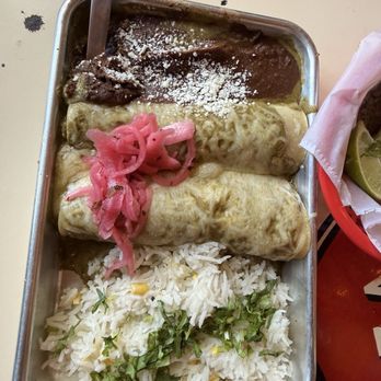 De Nada Cantina - Mexican Near Me - Austin, Texas