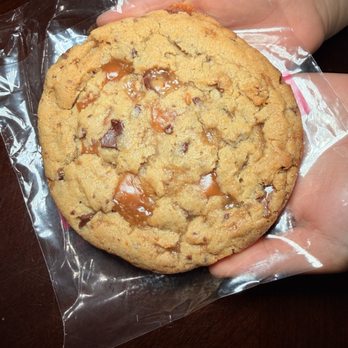 Smallcakes Baton Rouge - Salted caramel cookies - Cupcakes Near Me - Baton Rouge, Louisiana Smallcakes Baton Rouge - Salted caramel cookies - Cupcakes Near Me - Baton Rouge, Louisiana