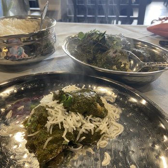 Krish’s Indian Bistro - Chicken saagwale - Indian Near Me - Sewell, New Jersey