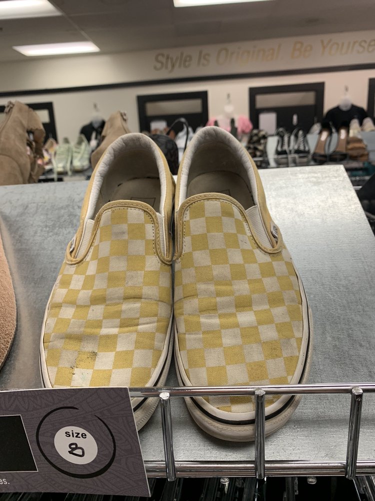 Plato's Closet Image