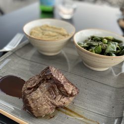 DOX Restaurant & Bar