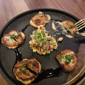 Gordon Ramsay Hell’s Kitchen - Scallops - Bars Near Me - Mashantucket, Connecticut