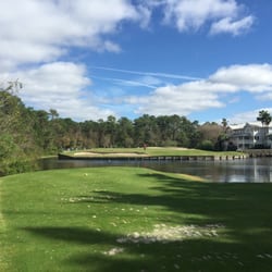 Disney's Lake Buena Vista Golf Course - Gorgeous island green at 7