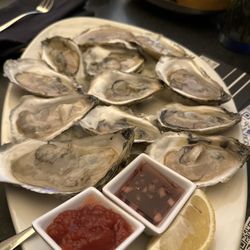 Noir - Spoiled oysters