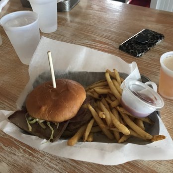 Off The Wall Tap House - Brisket burger - American Near Me - Corolla, North Carolina Off The Wall Tap House - Brisket burger - American Near Me - Corolla, North Carolina
