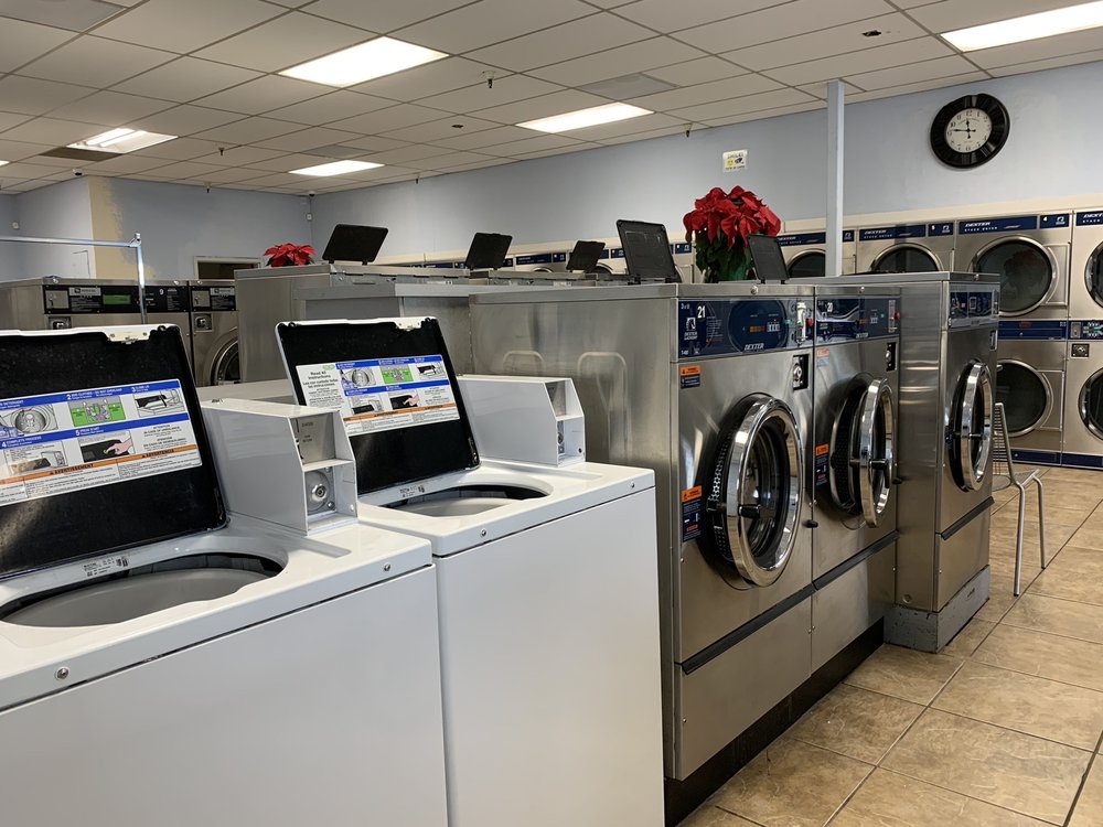 FLUFF & FOLD LAUNDROMAT 17 Photos & 59 Reviews 2020 Standiford Ave