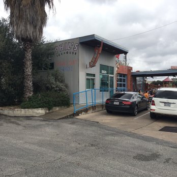 Phil's Icehouse - Awesome burgers & sweet potato fries!!  Try the mini burger basket too many flavors to have just 1 burger type - Burgers Near Me - Austin, Texas