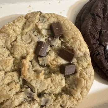 Crumbl - White Plains - Bakeries Near Me - Hartsdale, New York Crumbl - White Plains - Bakeries Near Me - Hartsdale, New York