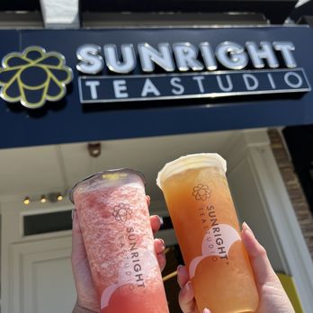 Sunright Tea Studio - Burlingame - Watermelon cooler & peach jasmine tea - Bubble Tea Near Me - Burlingame, California Sunright Tea Studio - Burlingame - Watermelon cooler & peach jasmine tea - Bubble Tea Near Me - Burlingame, California