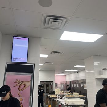 Crumbl - Tinley Park - Bakeries Near Me - Tinley Park, Illinois Crumbl - Tinley Park - Bakeries Near Me - Tinley Park, Illinois