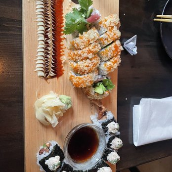SUSHI DOKKU Japanese Restaurant - Ecuador and Northern California - Sushi Bars Near Me - Chicago, Illinois