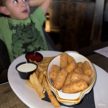 Hendos Barrel House - Fried mac & cheese bites. - Breweries Near Me - Temecula, California