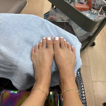 Apple Nails & Spa - Pedicure - Nail Salons Near Me - San Diego, California