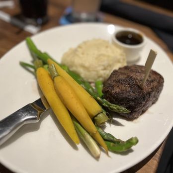 Yard House - Steak - New American Near Me - San Jose, California Yard House - Steak - New American Near Me - San Jose, California