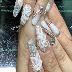 Stellar Nails & Spa - SO GLAM & LUXURIOUS