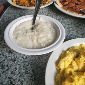 Vivian's Cafe - Watery grits - Breakfast & Brunch Near Me - Studio City, California Vivian's Cafe - Watery grits - Breakfast & Brunch Near Me - Studio City, California