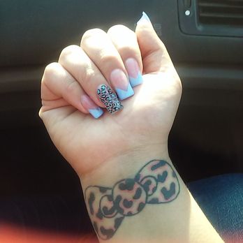 Esther's Nail & Spa - Nail Salons Near Me - Lindenhurst, New York