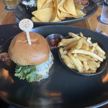 Tap 42 - Doral - The Prohibition Burger - American Near Me - Doral, Florida