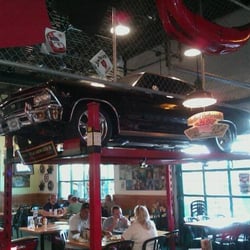 Quaker Steak & Lube