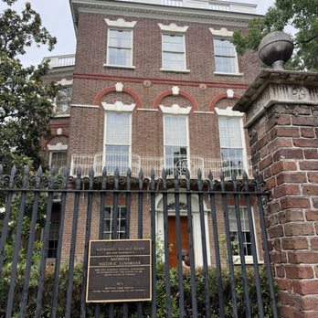 Two Sisters Tours - Historical Tours Near Me - Charleston, South Carolina Two Sisters Tours - Historical Tours Near Me - Charleston, South Carolina