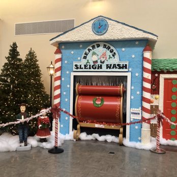 Niagara Falls Culinary Institute - Part of the Gingerbread Wonderland display - Cooking Schools Near Me - Niagara Falls, New York Niagara Falls Culinary Institute - Part of the Gingerbread Wonderland display - Cooking Schools Near Me - Niagara Falls, New York