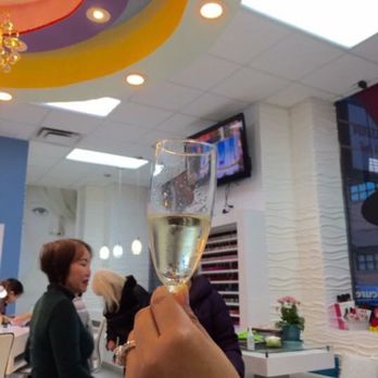 Bedazzled Nails and Spa - Waxing Near Me - Chicago, Illinois