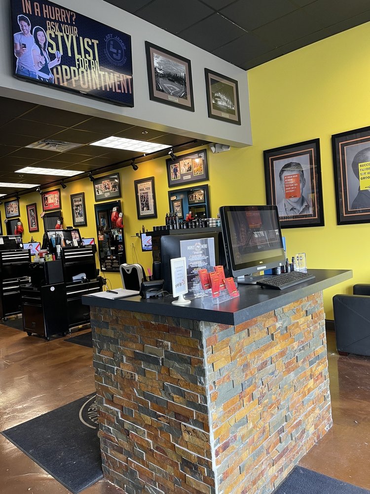 Lady Jane’s Haircuts for Men 3