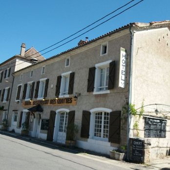 Hôtel des Grottes - Hotels Near Me - Cabrerets, 46