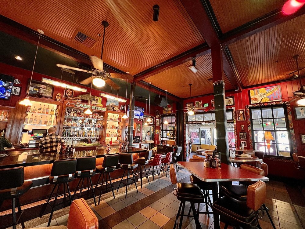 Lucille's Smokehouse Bar-B-Que