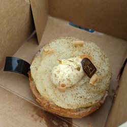 Fou de Pâtisserie - Pear and almond tart (still beautiful after being carried around the city for half a day)