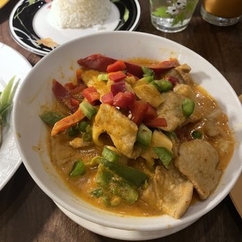Lil Chef Mama - Red Curry - Thai Near Me - New York, New York Lil Chef Mama - Red Curry - Thai Near Me - New York, New York