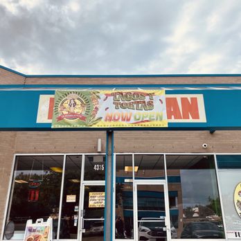La Reyna Azteca Tacos Y Tortas - the front of the restaurant - Tacos Near Me - Aurora, Colorado La Reyna Azteca Tacos Y Tortas - the front of the restaurant - Tacos Near Me - Aurora, Colorado