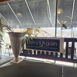 Jerrys Again - Decor