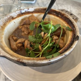 Slanted Door - Clay pot chicken - Vietnamese Near Me - San Ramon, California Slanted Door - Clay pot chicken - Vietnamese Near Me - San Ramon, California