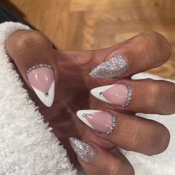 Lumera Nail Salon - French - Nail Salons Near Me - Chicago, Illinois Lumera Nail Salon - French - Nail Salons Near Me - Chicago, Illinois