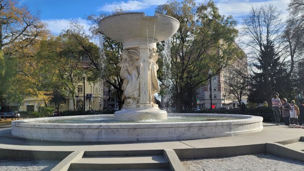 Dupont Circle by null