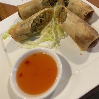 Thai On Brock - Veggie spring rolls - Thai Near Me - Whitby, Ontario