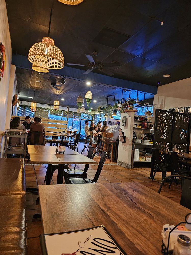 Cocina Serrano y Cantina
