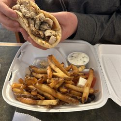 Olympic Gyros - Chicken Gyro Platter