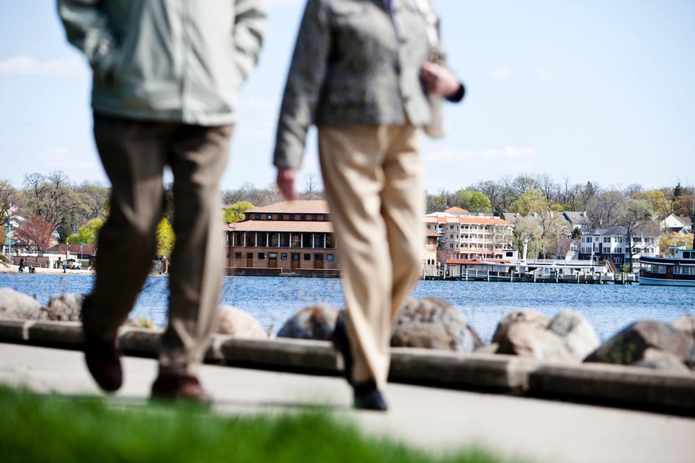 KEEFE REAL ESTATE Updated April 2024 751 Geneva Pkwy, Lake Geneva