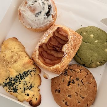 Roji Bakery - Bakeries Near Me - Los Angeles, California Roji Bakery - Bakeries Near Me - Los Angeles, California