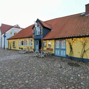 Cafe Traube - Aussen - Cafes Near Me - Fehmarn, SH