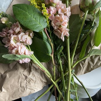 Fleur - Florists Near Me - Chicago, Illinois