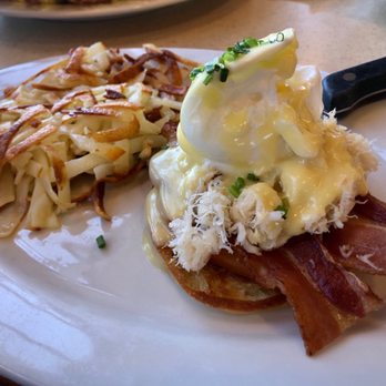 Egg N' Joe - My 1/2 of crab egg Benedict w/ hash browns. Fair. - American Near Me - Chandler, Arizona Egg N' Joe - My 1/2 of crab egg Benedict w/ hash browns. Fair. - American Near Me - Chandler, Arizona