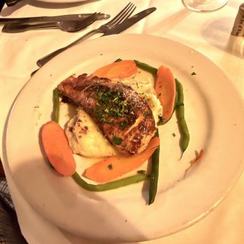 Cafe Bizou - Blackened salmon - French Near Me - Agoura Hills, California