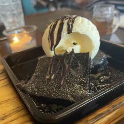 Parmigiano - Gooey dark chocolate brownie skillet