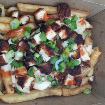 Mean Poutine - Fried chicken poutine - Hot Dogs Near Me - Vancouver, British Columbia Mean Poutine - Fried chicken poutine - Hot Dogs Near Me - Vancouver, British Columbia