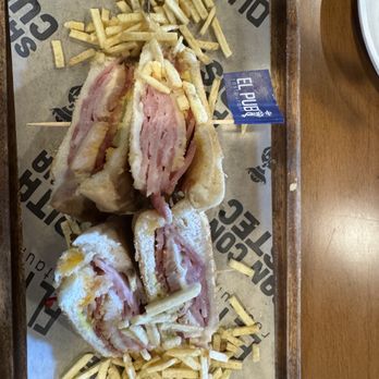 El Pub - Cubano Sandwich - Cuban Near Me - Miami, Florida