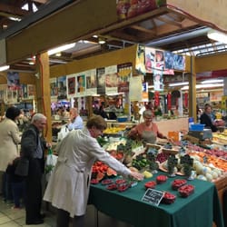 G I E Marche Saint Pierre - Inside shot