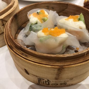 Royal Queen Restaurant - 沙汁海皇饺 Assorted and seafood dumpling with mayonnaise - Dim Sum Near Me - Flushing, New York Royal Queen Restaurant - 沙汁海皇饺 Assorted and seafood dumpling with mayonnaise - Dim Sum Near Me - Flushing, New York